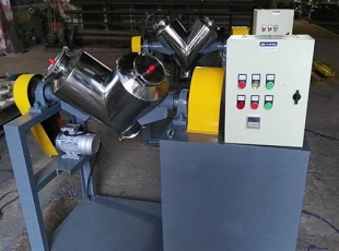 混料機(jī)廠家 V型混料機(jī)帶強(qiáng)制攪拌